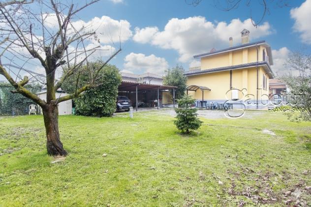 Villa in vendita a Nerviano