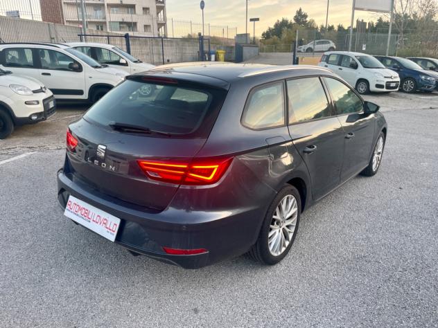 Seat Leon 1.6 TDI 115 CV ST BIXENO-NAVI 2020 - Foto 6