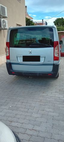 vendesi 9 posti