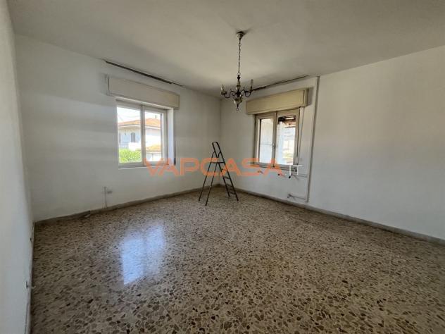 CASA INDIPENDENTE CON 2 APPARTAMENTI - Foto 18
