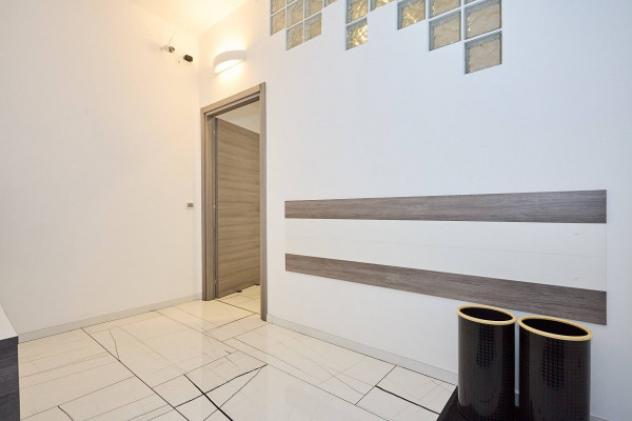 Appartamento di 130 m² con 3 locali in vendita a Milano - Foto 2