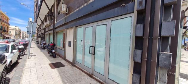 Oltre 3 vetrine in vendita a Messina - Foto 5
