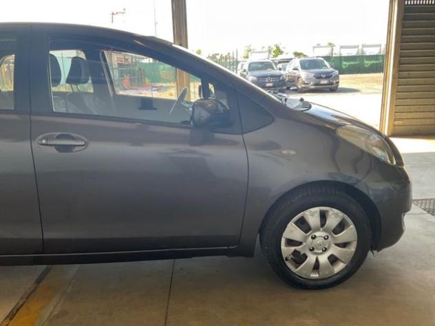 TOYOTA Yaris 1.0 5 porte rif. 23902633 - Foto 4