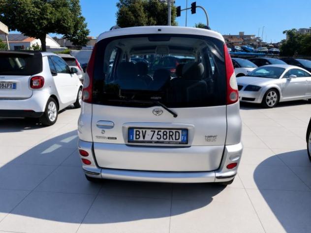 TOYOTA Yaris Verso 1.3i 16V Ok Neopatentati rif. 23983008 - Foto 6