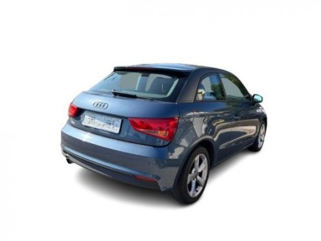 AUDI A1 SPB 1.0 TFSI ultra Admired rif. 23960602 - Foto 4