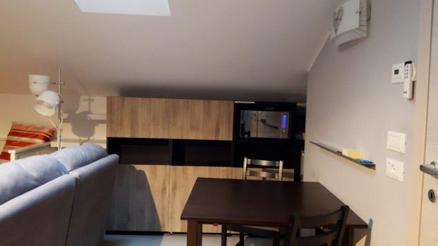 Monolocale arredato comodo stazione Villapizzone