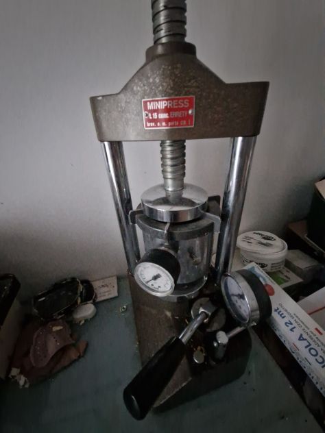 Vendesi  attrezzature per laboratorio odontotecnico - Foto 5