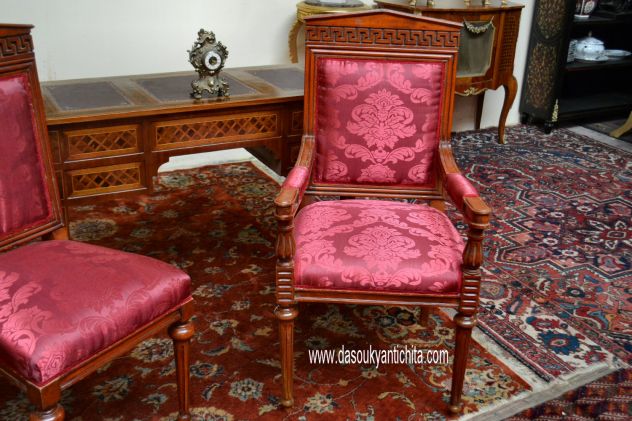 Set poltrona e sedia stile Luigi XVI con cimasa a tempio - Foto 2