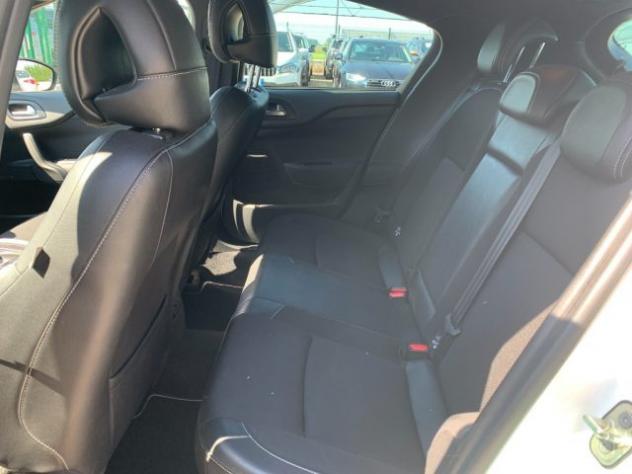 DS AUTOMOBILES DS 4 1.6 e-HDi 110 airdream Chic rif. 23642695 - Foto 10