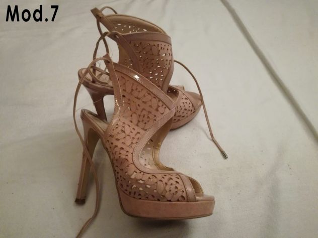 Vari modelli scarpe e vestiti usati - Foto 10