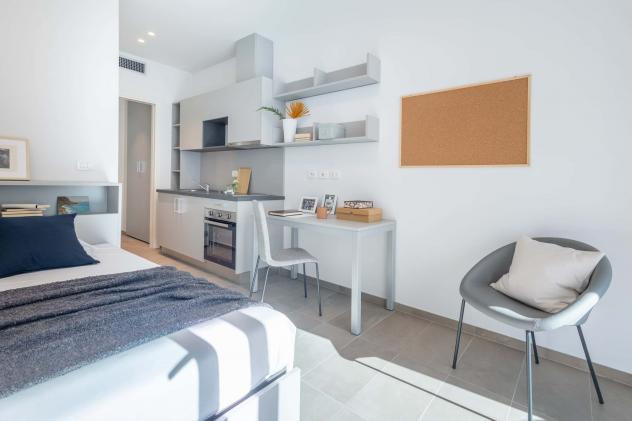 Deluxe Studio with balcony (Students only) - Foto 2