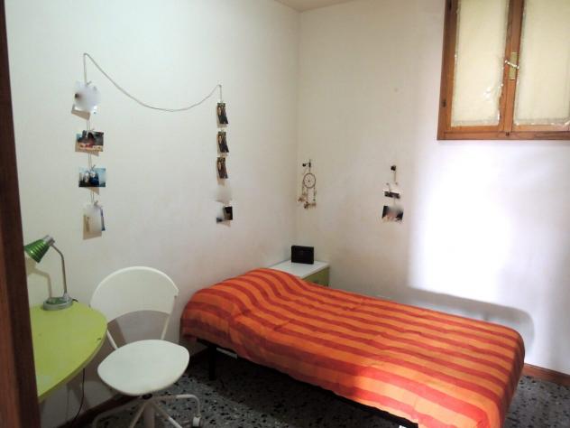 Stanza in appartamento in affitto a Siena