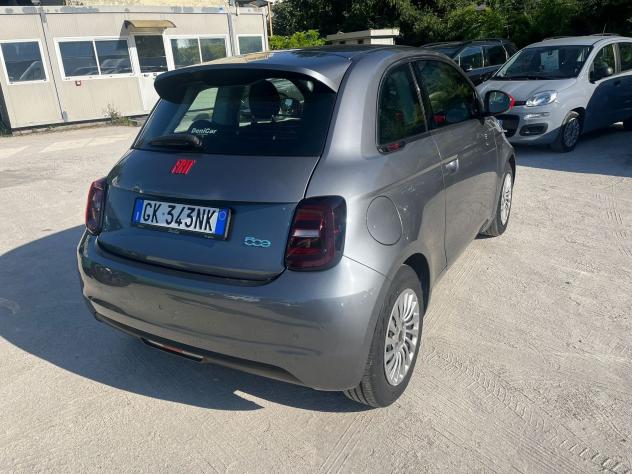 FIAT 500 500e 23,65 kWh (Red) - Foto 9