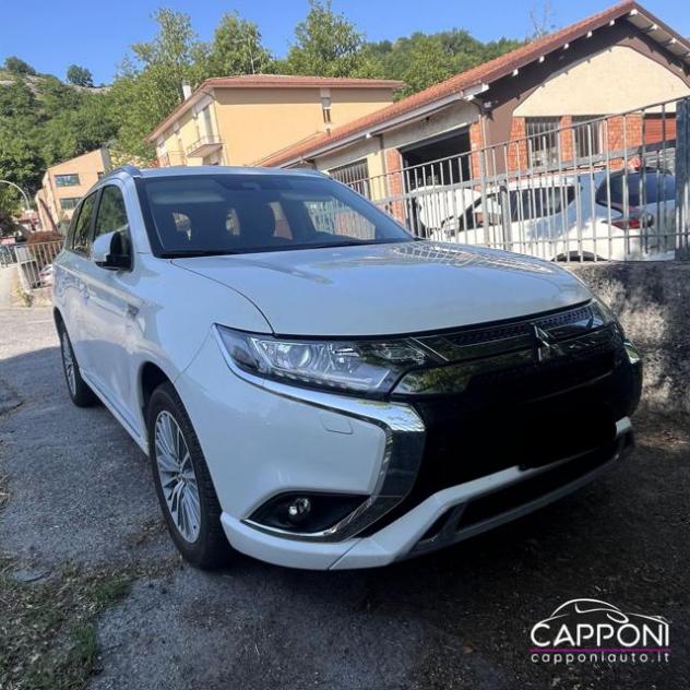 MITSUBISHI Outlander 2.4 MIVEC 4WD PHEV rif. 24112536 - Foto 2