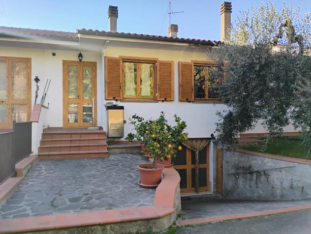 Villetta a schiera in vendita a Crespina Lorenzana 130 mq Rif: 1305634 - Foto 2