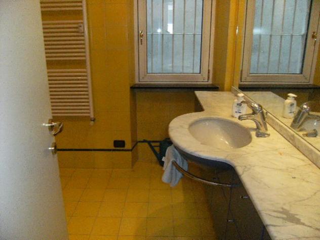 Milano Elegante appartamento da ristrutturare in stabile signorile -- Viale San Gimignano 6 - Foto 10