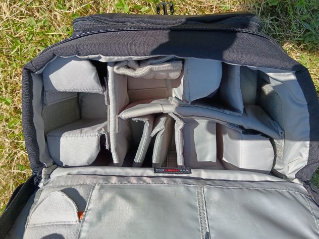 Borsa fotografica Lowepro modello Nova 200 AW - Foto 3