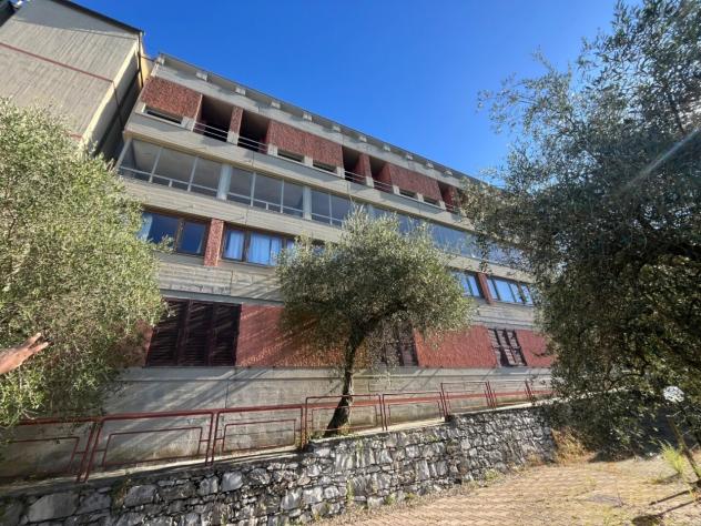 Palazzo / Stabile in vendita a Leivi