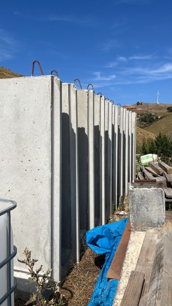 Muri prefabbricati per recinzioni o delimitazioni aree - Foto 3