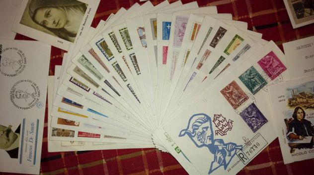 Cartoline francobolli VATICANOi prezzi vari circa 140 prezzo - Foto 5