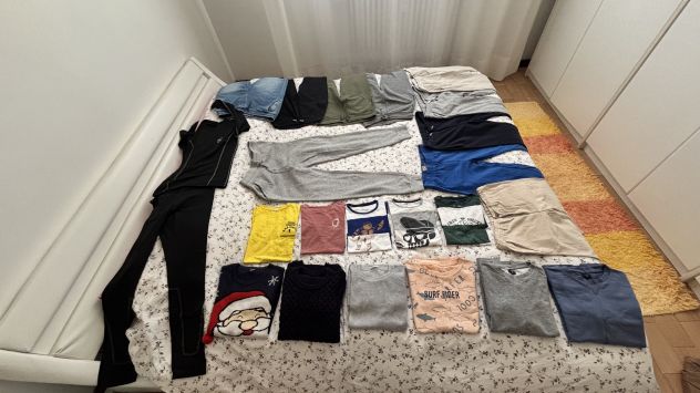 ABBIGLIAMENTO RAGAZZO 12-13 ANNI – 48 CAPI – 2 LOTTI - Foto 2