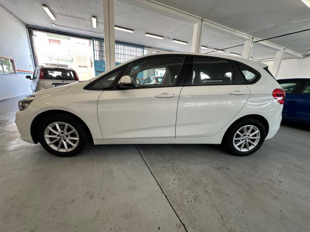 Bmw 2er Active Tourer 218i Advantage - Foto 2