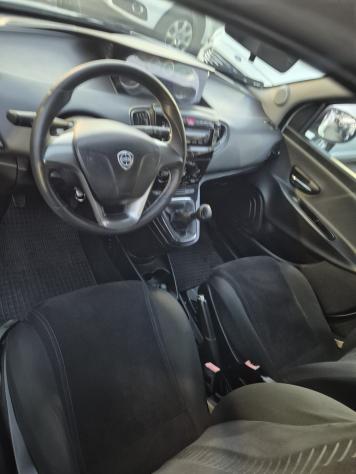 Lancia Ypsilon 1.3 M.JET GOLD ANNO 2012 - Foto 8