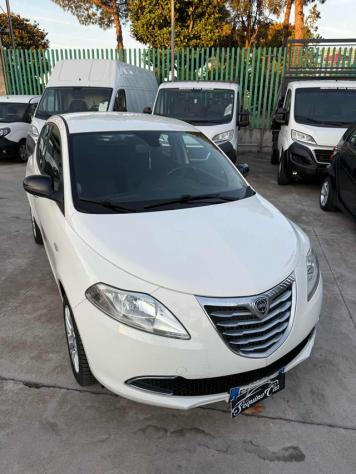 LANCIA Ypsilon 0.9 TwinAir 85 CV 5 porte Metano Ecochic Gold rif. 23806723 - Foto 8