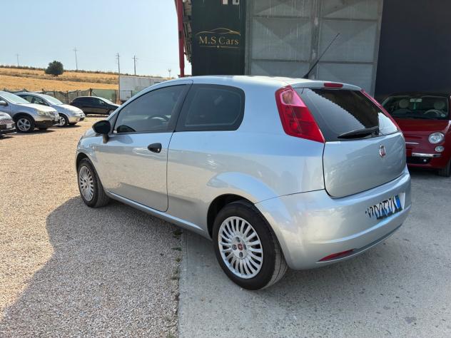 Fiat Grande Punto 1.3 MJT 75 CV 3 porte Fun - Foto 4