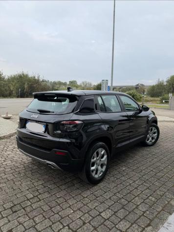 Jeep Avenger e-Hybrid 1.2 MHEV e-Hybrid Turbo Altitude - Foto 4