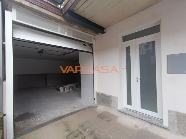 MAGAZZINO-DEPOSITO DI 75MQ CON ACCESSO CARRABILE + APPARTAMENTO RISTRUTTURATO - Foto 3