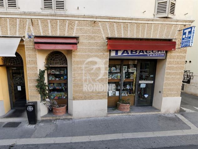 Tabacchi con ricevitoria in vendita