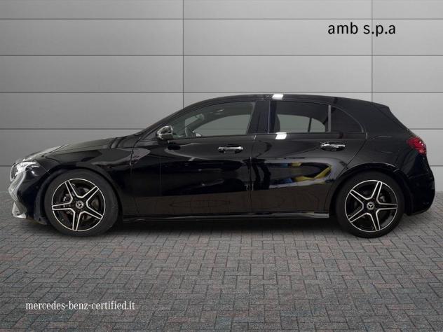 Mercedes-Benz Classe A A 180 d AMG Line Premium auto - Foto 6