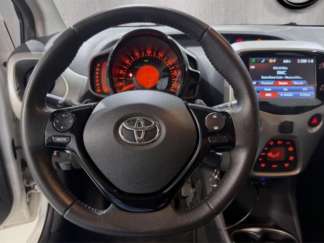 Toyota Aygo Play 1.0 69cv auto - PROMO - Foto 9