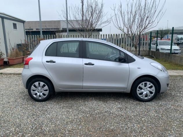 TOYOTA Yaris 1.0 5 porte Now rif. 23515474 - Foto 4