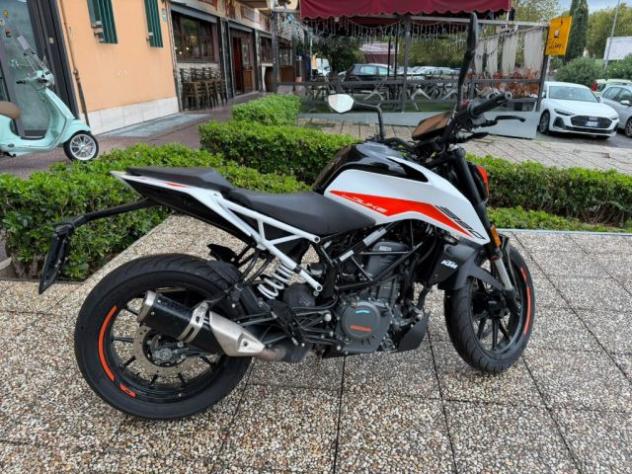 KTM 390 Duke TUTTO INCLUSO ANCHE PASSAGGIO! MINI RATE rif. 24190877 - Foto 9