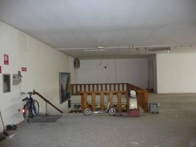 Immobile in asta di 800 m² in vendita a Caselle Torinese - Foto 2