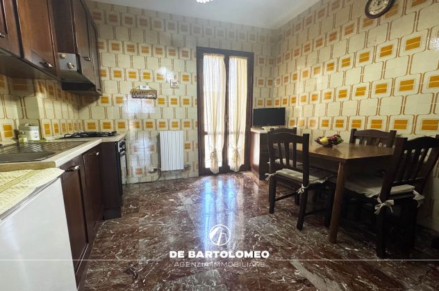 Ampio appartamento in via Zara ang. Via Cesare Battisti - Foto 3