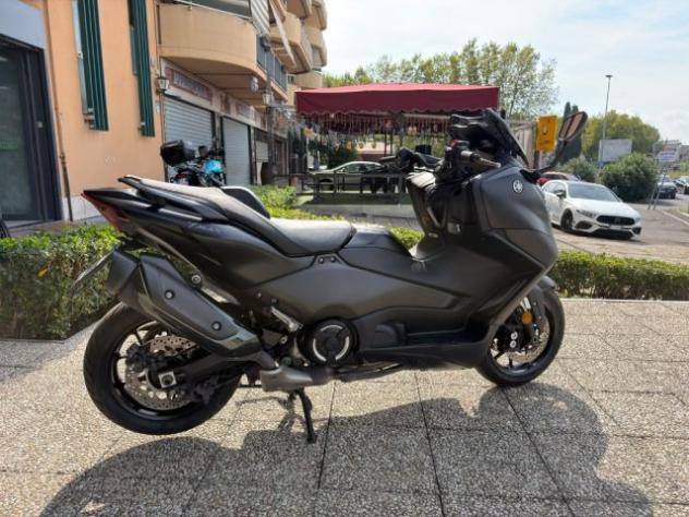 YAMAHA T-Max 560 TUTTO INCLUSO ANCHE PASSAGGIO! MINI RATE rif. 24162395 - Foto 5
