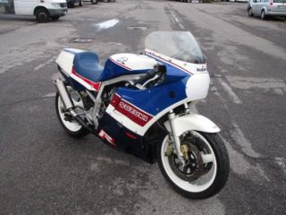 SUZUKI GSX R 750 (1985 - 93) LIMITED EDITION 1986 rif. 10429361