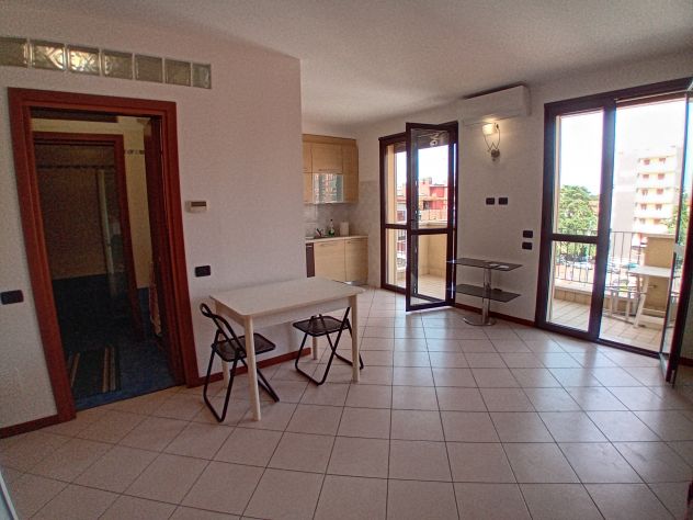 M3 Affori centro Monolocale arredato disponibile subito