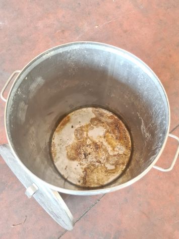 pattumiera inossidabile con coperchio usata - Foto 4