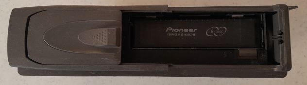 Lettore MultiCD Pioneer CDX P670 6 disc CD con cavi IP BUS Completo usato