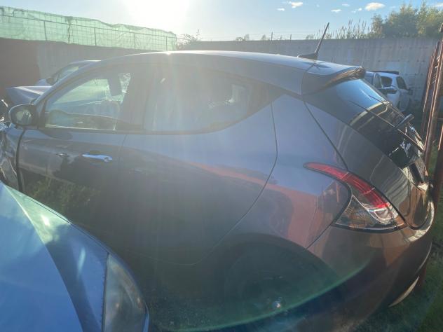 Lancia Ypsilon 1.0 FireFly 5 porte S&S Hybrid Gold Plus - Foto 5