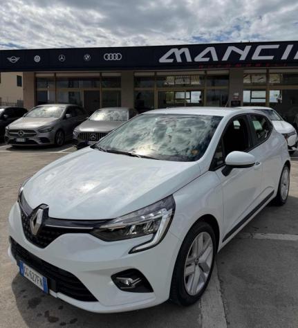 RENAULT Clio Blue dCi 100 CV 5 porte Business rif. 23780772