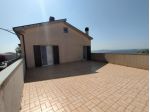 Camerano – Una casa da vivere, con grandi spazi e terrazza