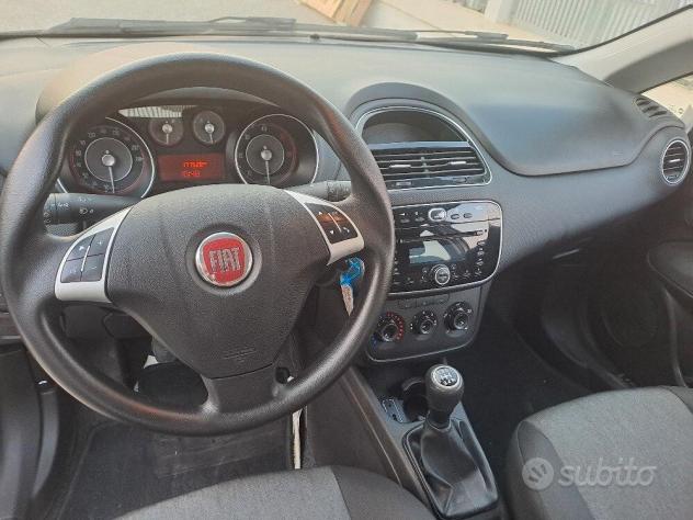 Fiat punto 1.3 mj 85cv 2015 n1 combi 4 posti - Foto 7