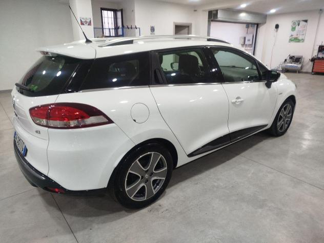 RENAULT - Clio - Sporter 1.5 dCi 8V 75 Costume Nat. - Foto 5