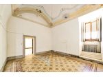 Prestigioso immobile depoca in zona centralissima