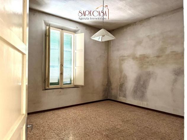 IMMOBILE CON TRE UNITA' ABITATIVE, CORTE E GARAGE DOPPIO - Foto 5